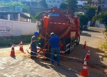 Nova Vila Bretas recebe mutirão de serviços de saneamento