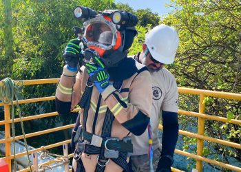 Em Governador Valadares, reservatórios de água recebem manutenções por equipe de mergulhadores