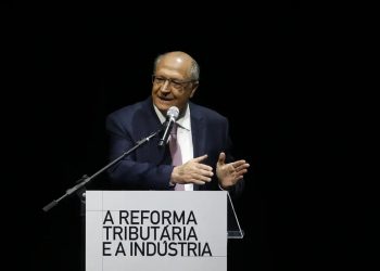 Alckmin se diz entusiasta da reforma tributária e aponta benefícios