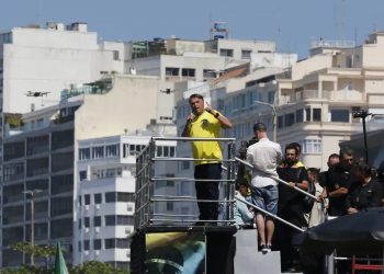 Aliados de Bolsonaro fazem ato político no Rio de Janeiro