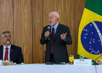 Lula aposta que economia em 2024 crescerá mais do que o previsto