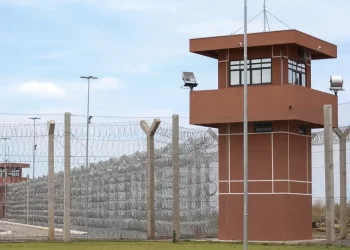 Lula sanciona, com veto, projeto que proíbe saidinha de presos