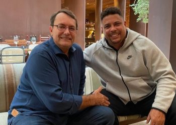 Pedro Lourenço oficializa a compra da SAF do Cruzeiro