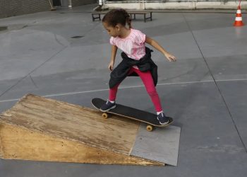 Pediatras dão dicas de como evitar quedas de crianças