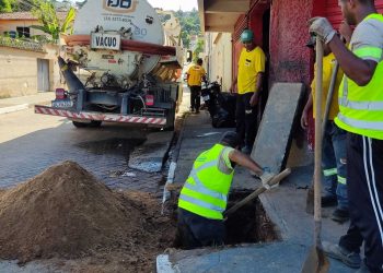 Manutenção de bocas de lobo é realizada de maneira preventiva ao período chuvoso