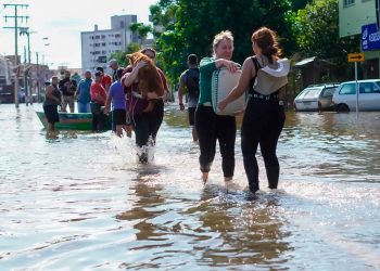 Empresas de crédito suspendem negativação de dívidas no RS