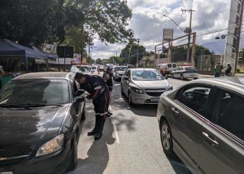 Blitz educativa do Maio Amarelo convida condutores a ser mais tolerantes no trânsito