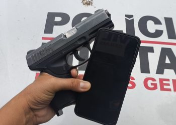 PM apreende adolescente e recupera celular roubado