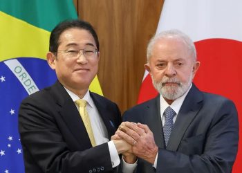 Brasil e Japão assinam acordos em agricultura e segurança cibernética