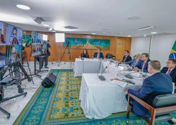 Governo suspende parcelas e perdoa juros da dívida do RS por 36 meses