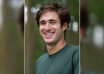 Brasileiro de 22 anos está a um jogo da chave principal de Roland Garros