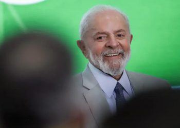 Lula avalia vetar taxação federal de compras internacionais até US$ 50