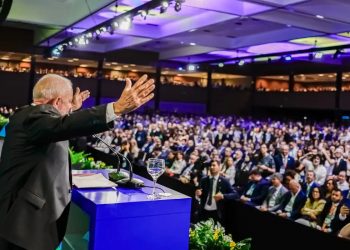 Lula anuncia medidas para aliviar cofres de prefeituras