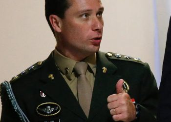 Ministro Alexandre de Moraes manda soltar Mauro Cid