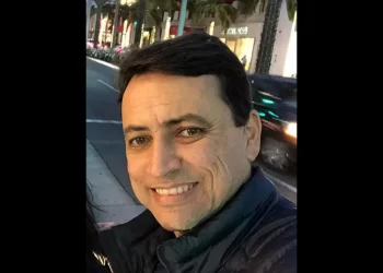 Empresário que morreu em queda de avião será sepultado em Valadares