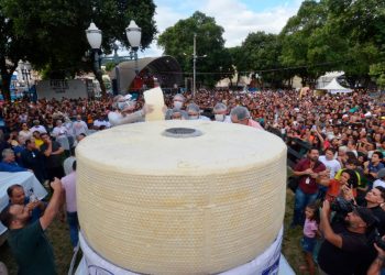 Minas Gerais bate novamente o recorde de maior queijo do mundo