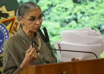 Marina Silva diz que proteger o meio ambiente é salvar vidas