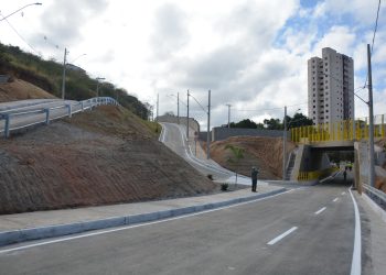 Nova passagem inferior da Avenida Tancredo Neves é inaugurada