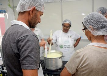 Sistema FAEMG SENAR oferece curso de derivados do leite durante a 53ª ExpoAgro-GV