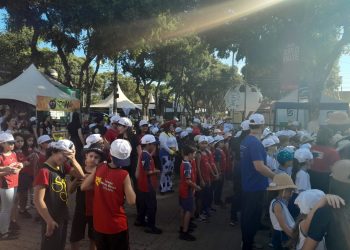 Agropecuária na Escola: projeto apoiado pela UNIVALE leva crianças para conhecerem rotina do agro na ExpoAgro-GV