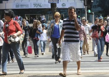 Taxa de desemprego recua em 15 estados no segundo trimestre, diz IBGE