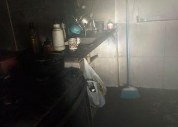 Incêndio destrói parte de uma casa no bairro São Paulo em Valadares