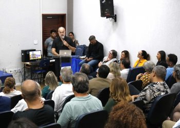 Coordenador de área interdisciplinar da Capes visita UNIVALE e ministra aula magna do mestrado