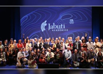 Egresso da UNIVALE vence o tradicional Prêmio Jabuti com trabalho acadêmico