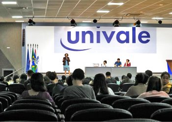Psicologia e mestrado da Univale promovem diálogo interdisciplinar sobre juventude