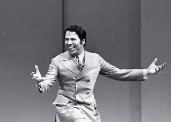 Cemitério onde Silvio Santos foi enterrado reforça segurança
