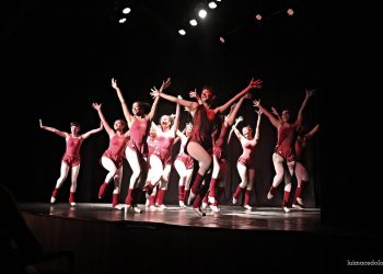 Escola de dança leva talentos valadarenses para festival em Belo Horizonte