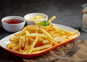 Comissão avalia mais de 70 pratos inscritos no Festival Abrasel de Gastronomia