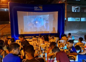 Cine Valadares promove sessões gratuitas de cinema durante Setembro Amarelo