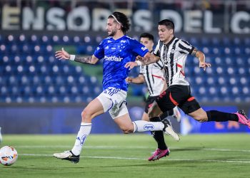 Fernando Diniz estreia no Cruzeiro em decisão contra o Libertad