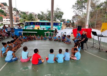 O Centro Unificado de Esporte, Lazer e Artes (CEU das Artes) está com inscrições abertas para aulas de basquete e flauta doce