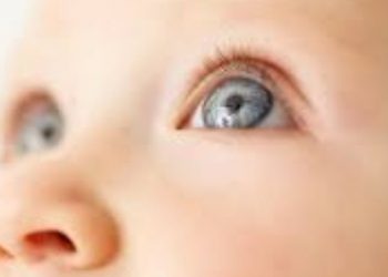 Estudantes e professores de Medicina da UNIVALE participam da campanha “De olho nos olhinhos” no GV Shopping