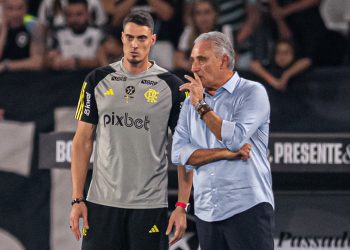 Flamengo demite Tite, e Filipe Luís assume time interinamente