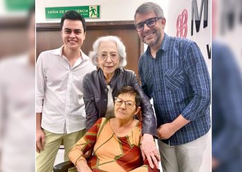 Com a dama do teatro brasileiro!