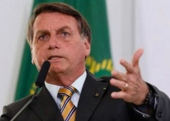 Bolsonaro vai ao Senado negociar anistia a 8/1 e a ele próprio para apoiar Alcolumbre e Motta