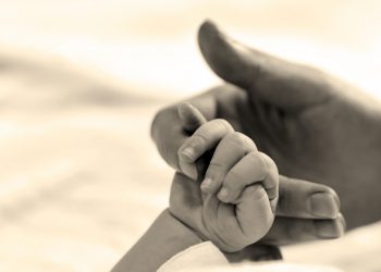 Perícia aponta causa da morte de bebê encontrado sem vida pela mãe em Valadares