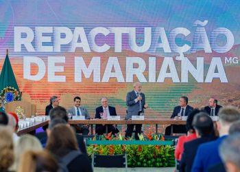 ‘Teria sido muito mais barato e melhor se esses acidentes nunca tivessem acontecido’, diz Lula sobre acordo da Bacia do Rio Doce