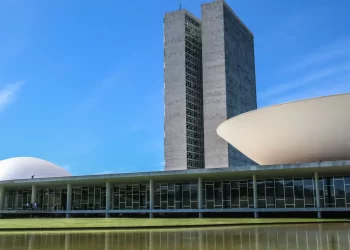 STF e Congresso querem volta de doação de empresas para campanhas em 2026