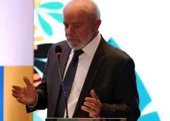 Lula parabeniza Trump pela vitória nas eleições presidenciais norte-americanas