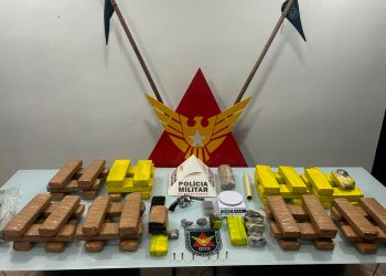 Polícia apreende 50 barras de maconha em Valadares; parte da droga foi apreendida no Nova Vila Bretas