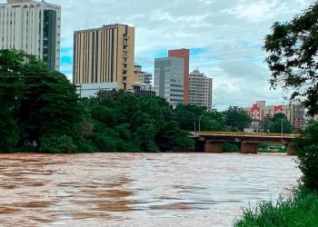 Monitoramento do rio Doce é reativado
