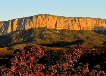 Cordilheira de Espinhaço impulsiona turismo no Norte