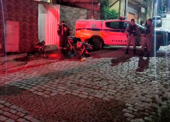 Mulher é morta com tiro no olho no bairro Santo Antônio