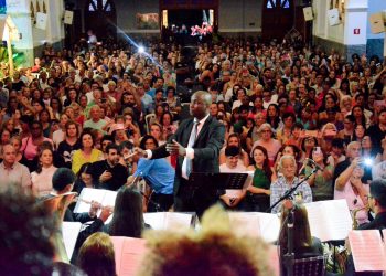 Público lota Catedral de Santo Antônio em Concerto de Natal