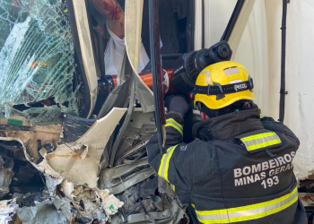 Grave acidente na BR-116 em Manhuaçu deixa dois mortos e seis feridos