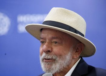 Tem direito à presunção de inocência, diz Lula sobre Braga Netto